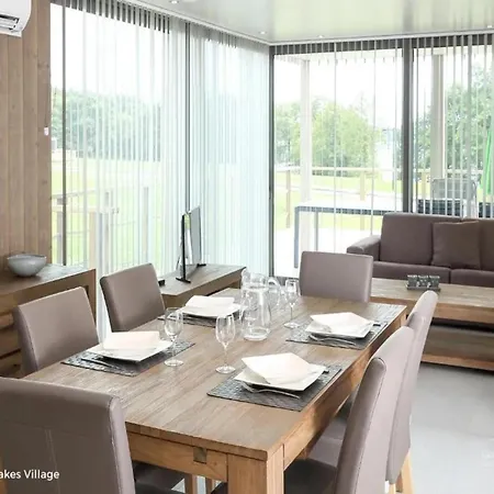 Вилла Tranquil For 8 Guests